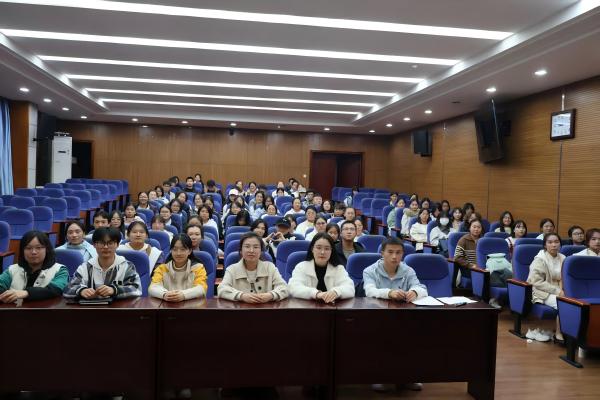 比赛结束大合影(1).jpg