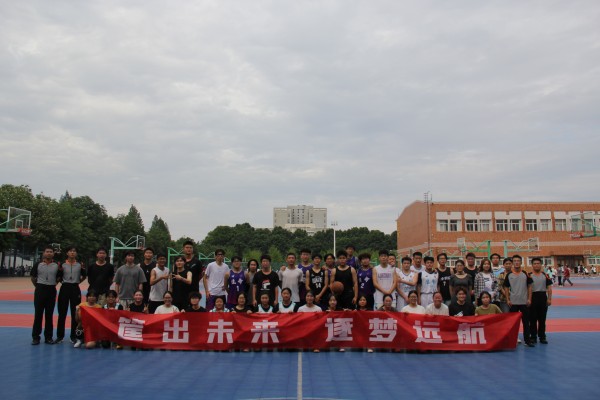 合影(1).jpg